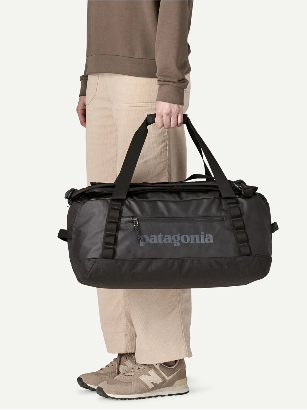 NWT Patagonia Black Hole Duffel 40L Carry-On with Backpack Straps - Picture 2 of 5